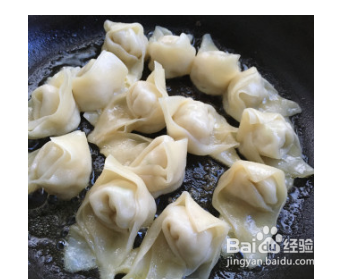 香煎鸡肉馄饨的做法步骤