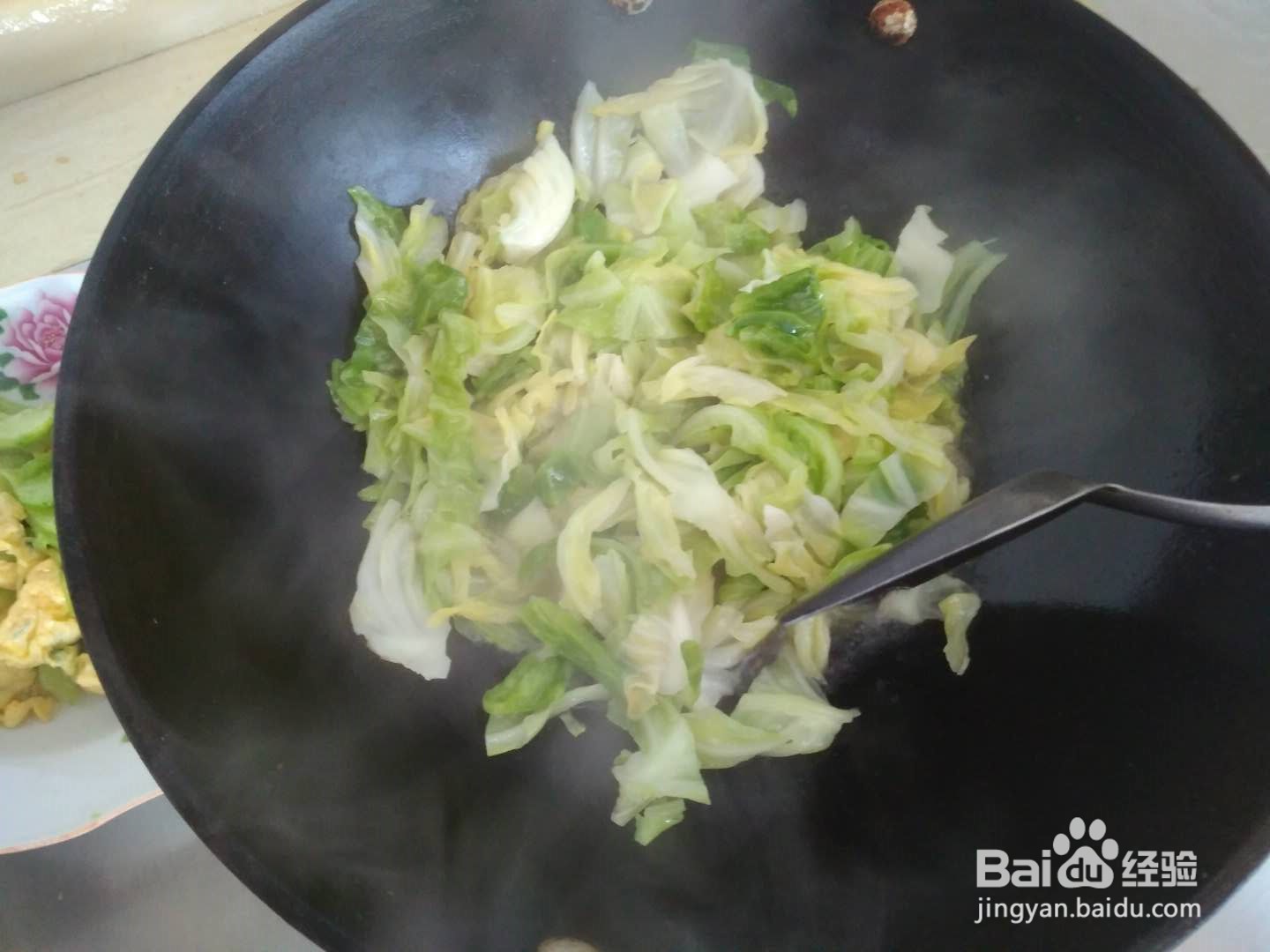 减肥餐清炒牛心菜怎么做？