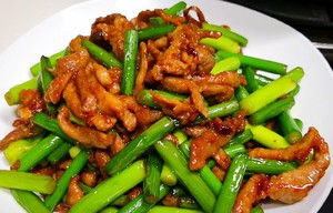 蒜苔炒肉,这样做美味到极致