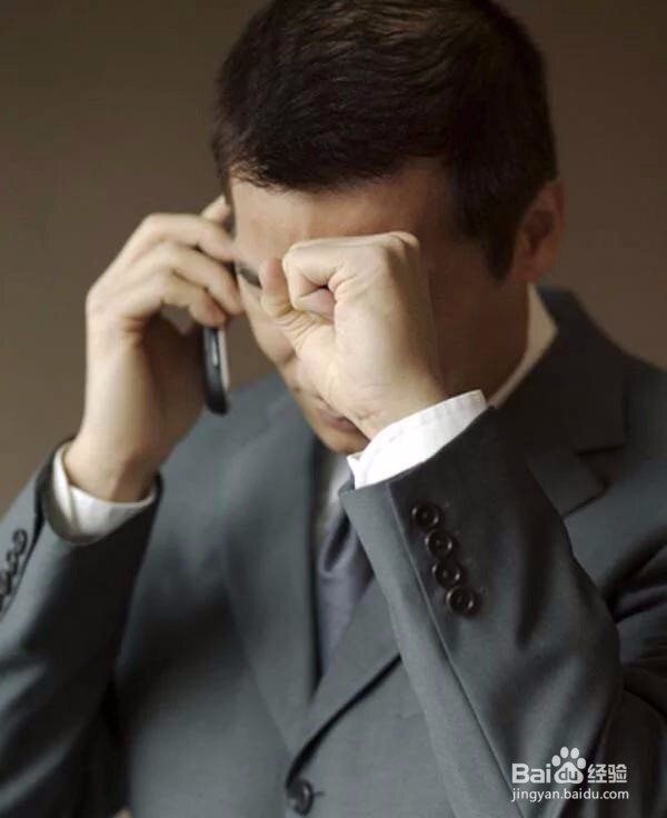 怎样打电话伤耳朵