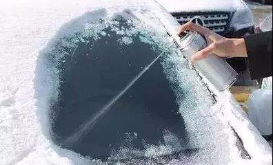 车门被冰冻住了怎么办