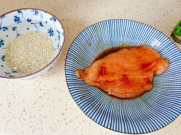 鸡胸肉鸡蛋蔬菜沙拉