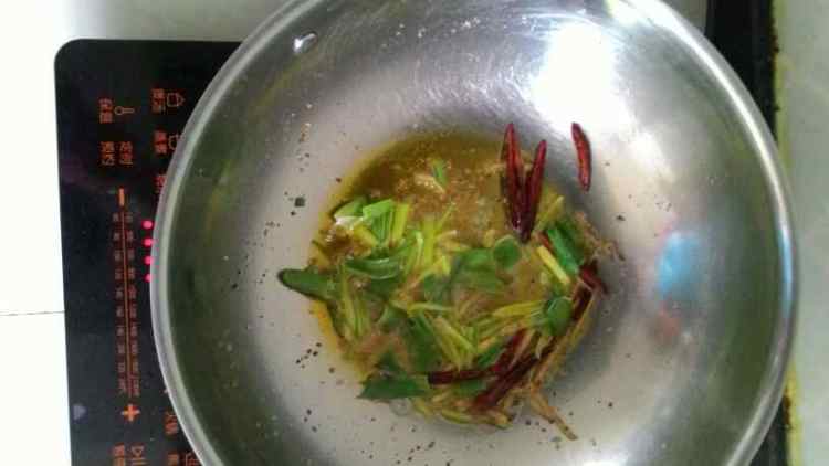 折耳根炒老腊肉，超级开胃菜