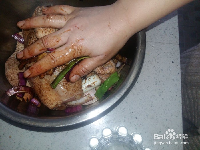 微波炉烤鸡做法。皮焦肉嫩
