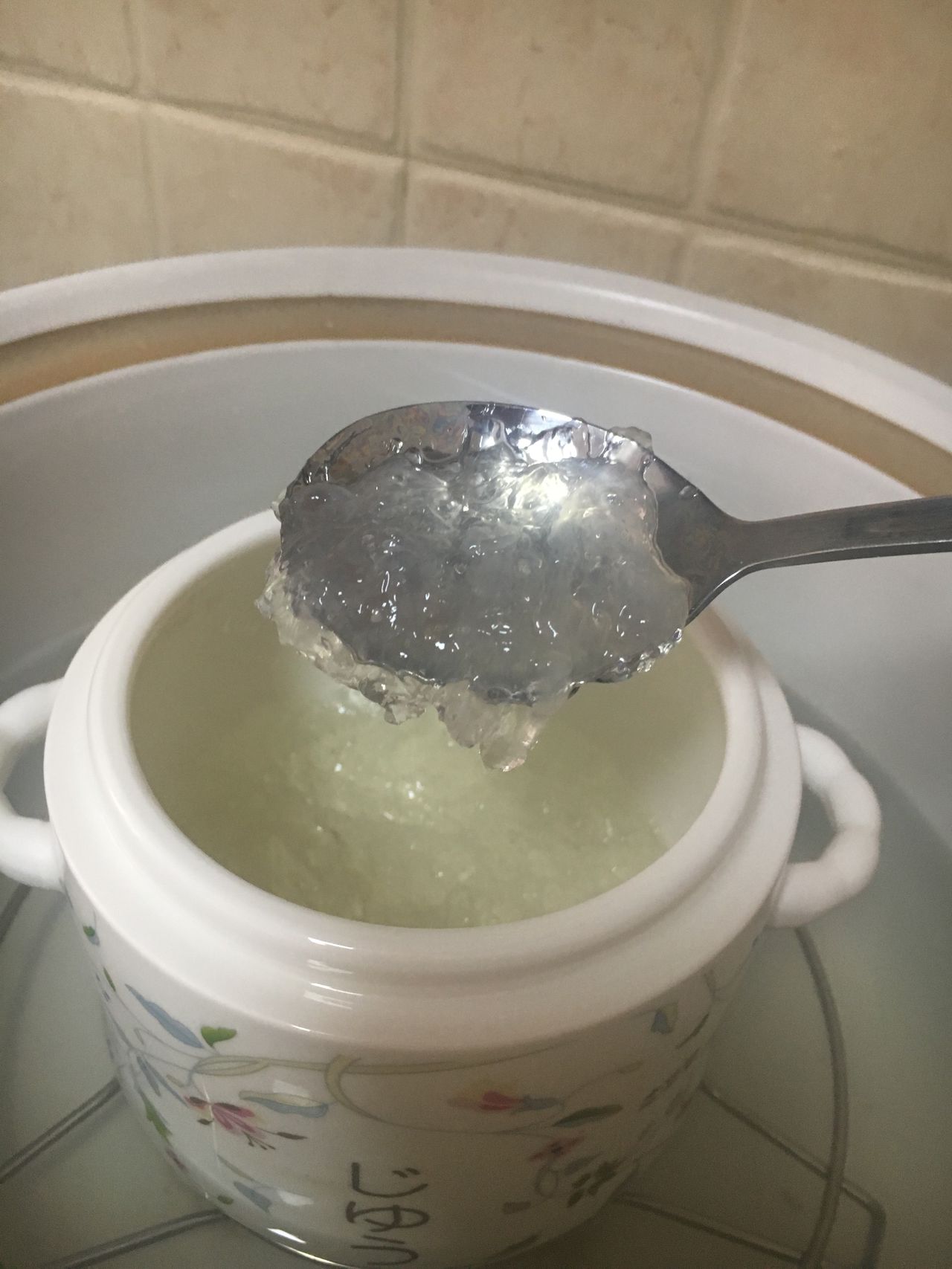 美味营养的燕窝炖法的做法，你还不动心吗？