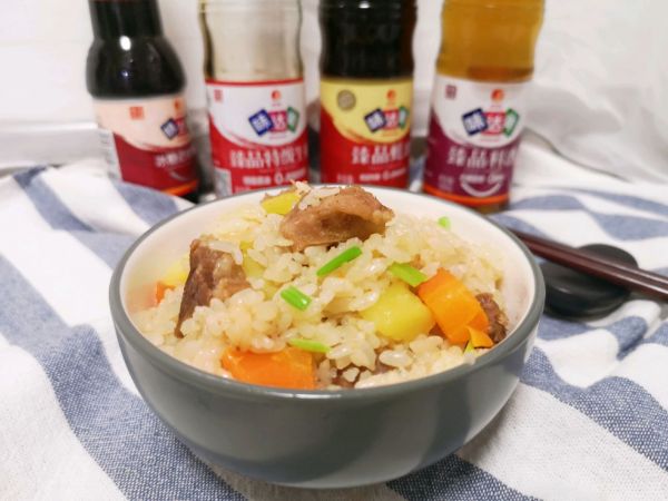 土豆胡萝卜牛肉焖饭