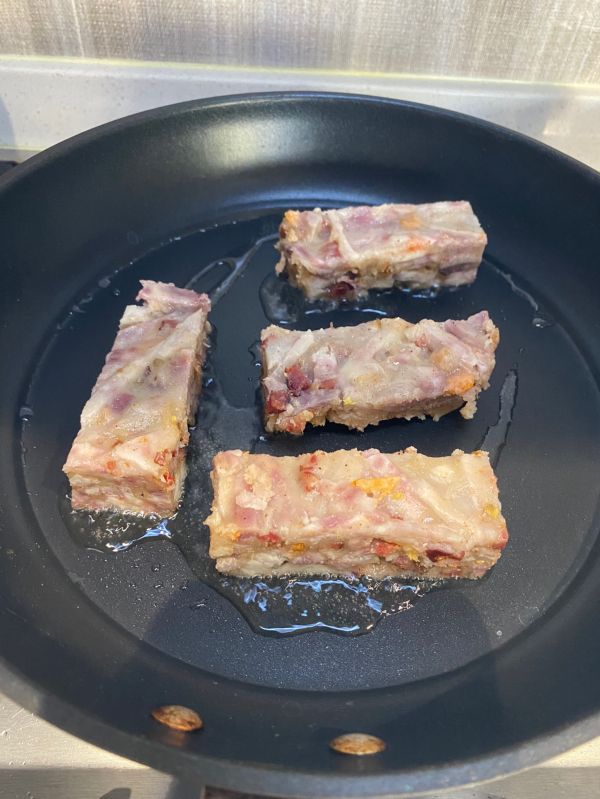 香煎腊肠芋头糕