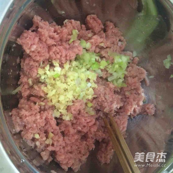 鸡肉香菇饺子