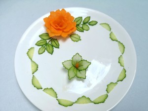 食补佳品黄瓜摆盘围边的做法