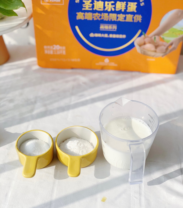 奶香蛋花水晶糕