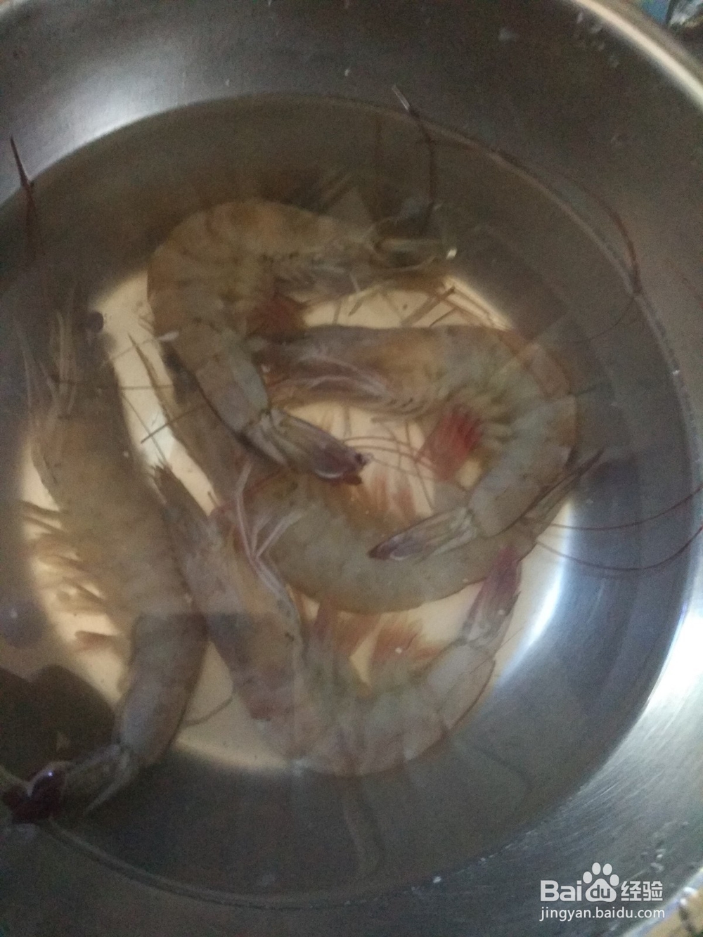 如何快速制作一份营养美味的豆腐白菜大虾汤