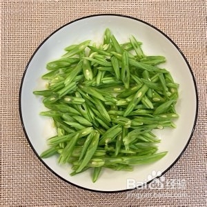 食补佳品四季豆炒肉的做法