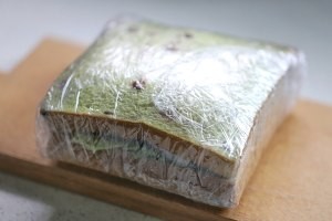 食补养生秋葵蟹柳香肠三明治的做法