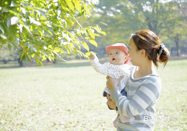 宝宝爱摸生殖器怎么办