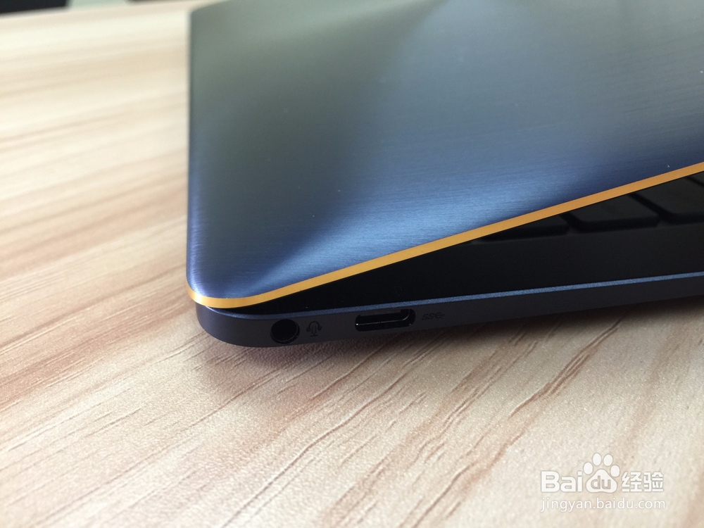 华硕灵耀3 Deluxe开箱