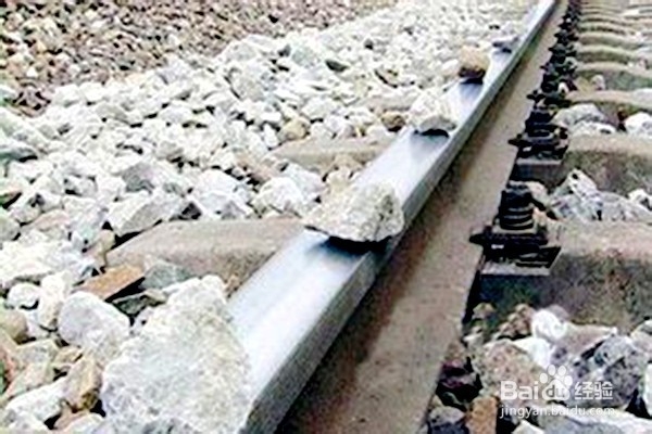 家住铁路附近，怎样注意安全？