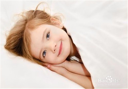 如何哄小孩睡觉？