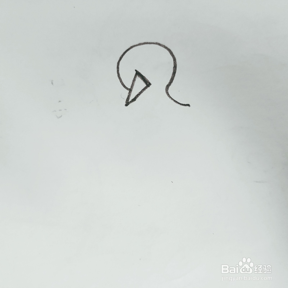 我们如何来画一只卡通版孔雀简笔画呢