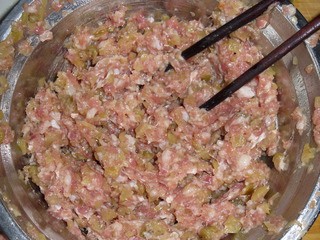 鲜肉榨菜月饼