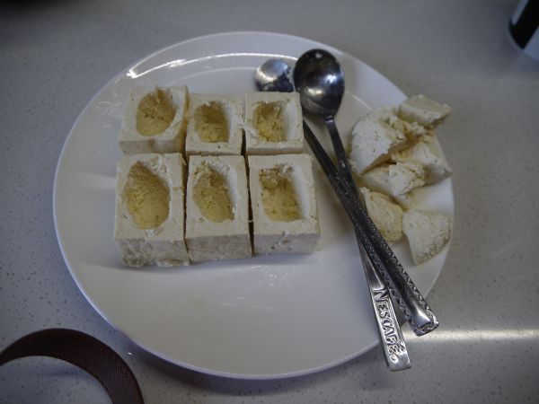 蟹黄酿虾仁豆腐