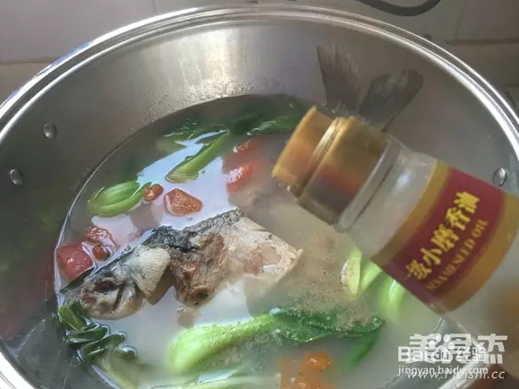 秋季番茄鲫鱼汤的做法?