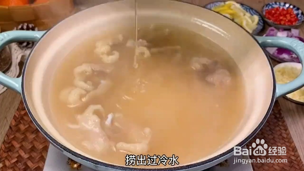 鲜嫩又好吃的泰式酸辣无骨鸡爪怎样做