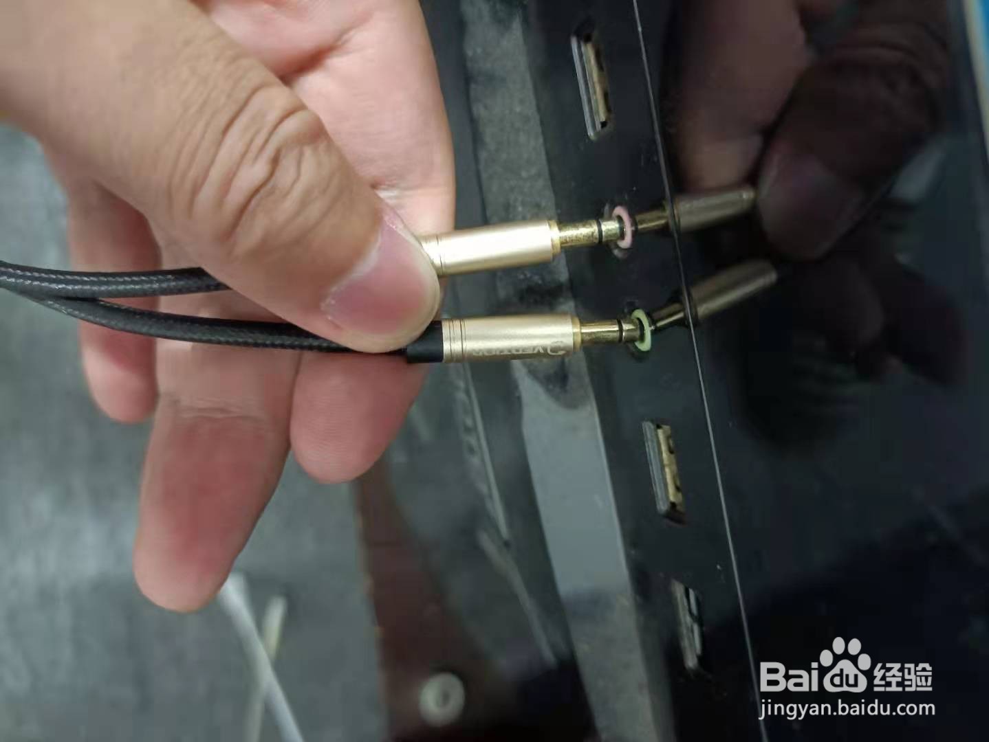 台式电脑怎么插手机耳机?