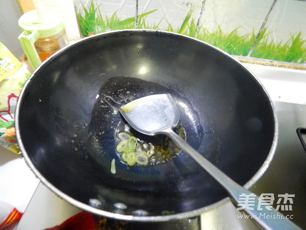 茄汁藕条的做法