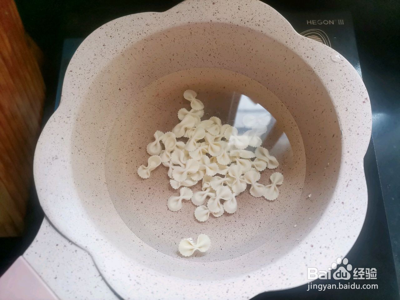 鹅肝花生酱拌面