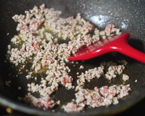 蚕豆炒肉末怎么做