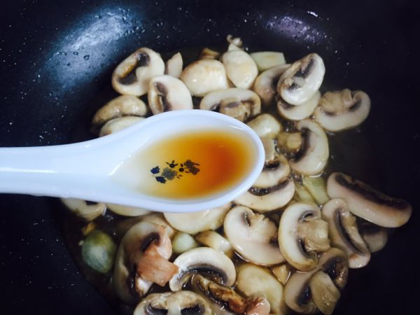 西兰花小炒口蘑