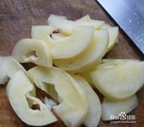 瘦肉片黄瓜炒人参果的简单做法