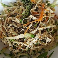 油皮拌黄瓜怎么做