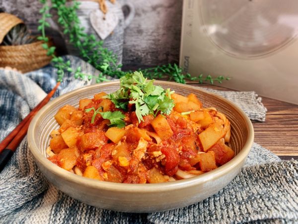 番茄土豆浓汤面