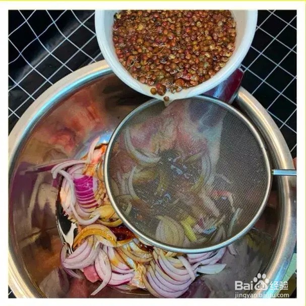 如何做味道香醇的烤羊腿?