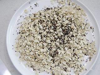藜麦粗粮面包怎么做