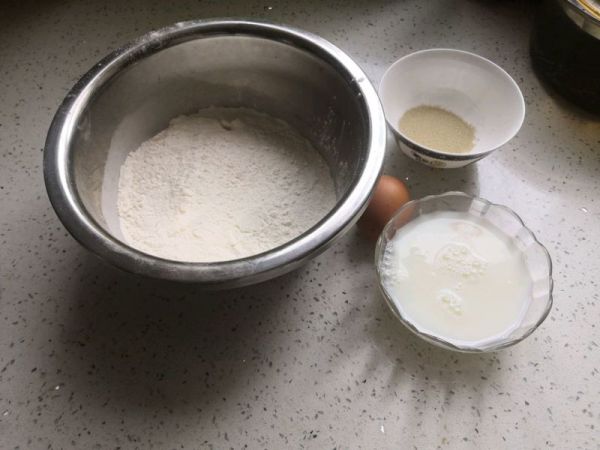 自制海鲜至尊披萨