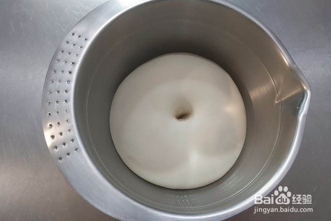 蓝莓果酱小餐包的做法