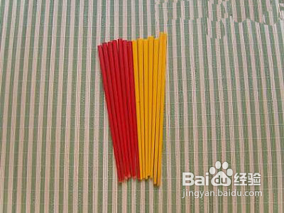 旧筷子变身小衣挂的做法