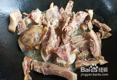 老鸭炖土豆的做法