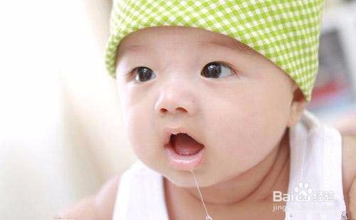 <b>新生儿溢奶是什么原因，婴儿溢奶与什么有关</b>