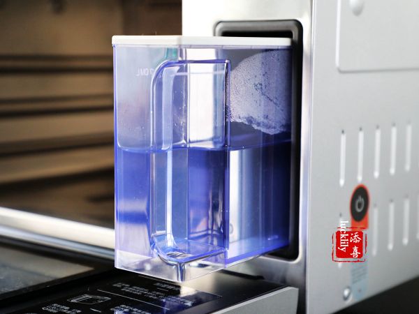 南瓜盅银鱼鸡蛋羹