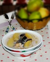 16道家常汤水应对秋燥----莲藕黄豆肉骨汤