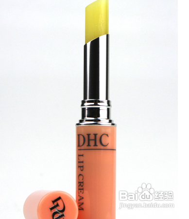 如何应对冬季嘴唇干裂的问题