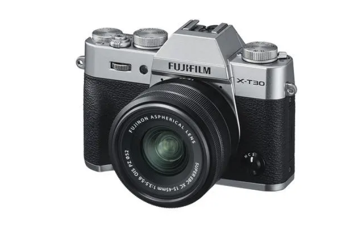 富士xt30是不是全画幅