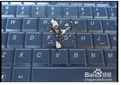 如何利用吹风机做简单的吸尘器?