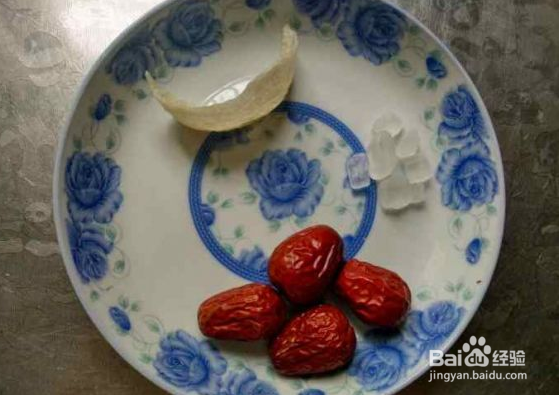炖燕窝的方法 炖燕窝该如何正确搭配食材？
