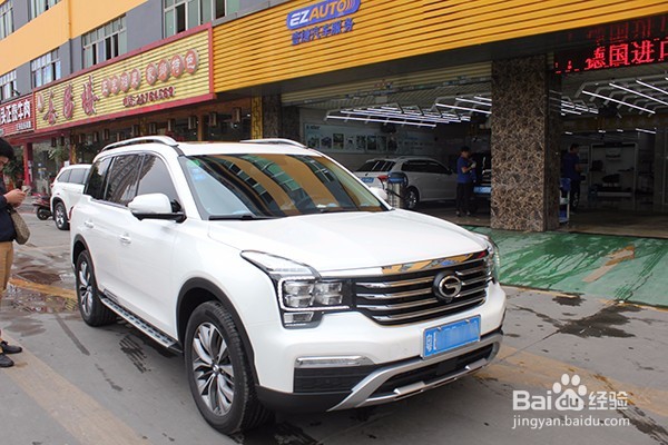 汽车犀牛皮保护膜是怎样覆盖到车漆面的