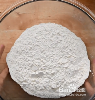 乳酪玉米面牛肉蛋糕