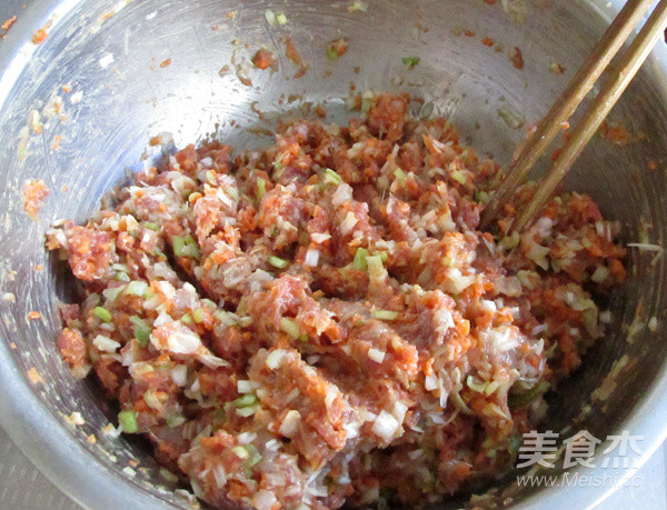 玫瑰花煎饺的做法